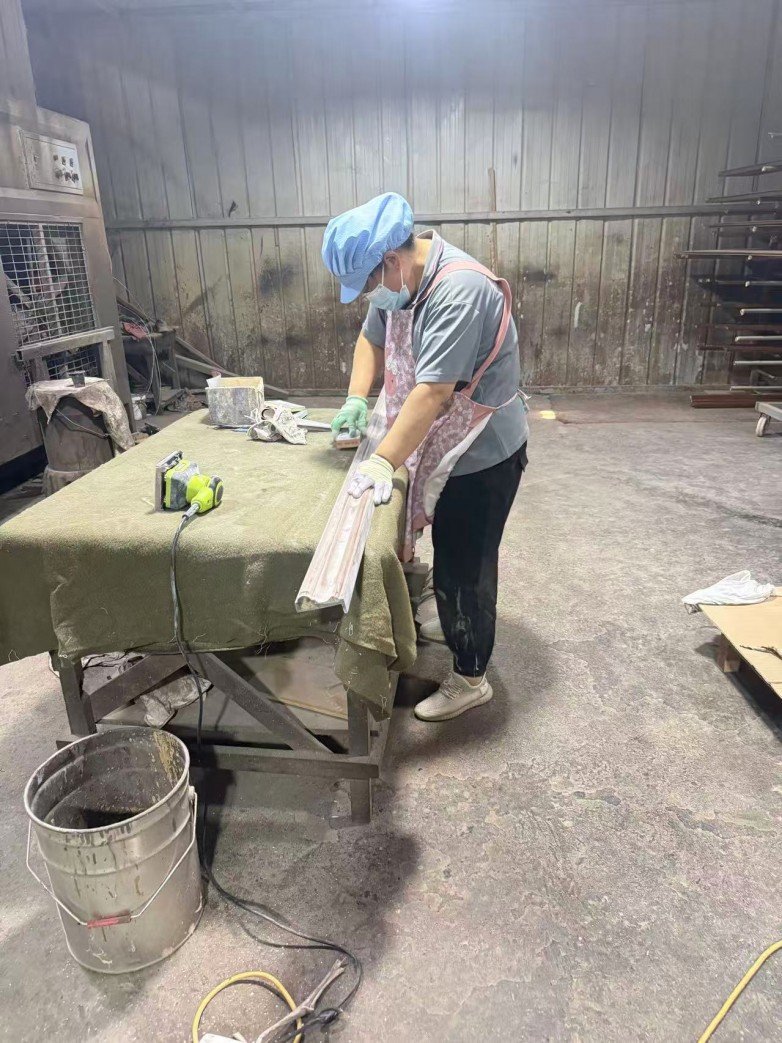从一块原木到一件家具，要经历多少道工序？